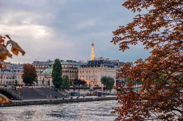 Voyage à Paris4 ночі в Парижі, Disneyland, Нормандія, Етрета, замки Луари