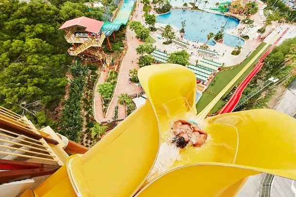 Дитячі канікули в Барселоні: 2 дні в Барселоні + парк PortAventura