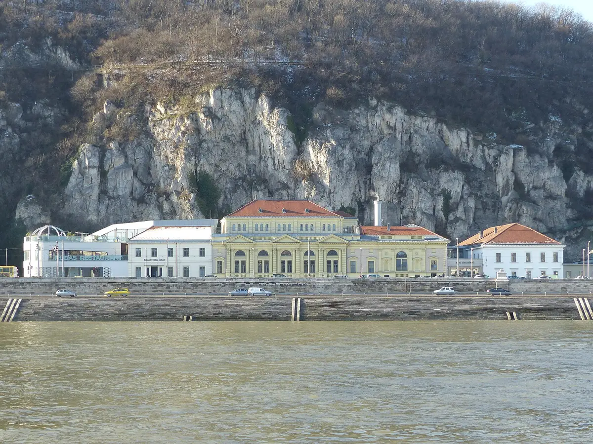 Купальні Рудаш — фото